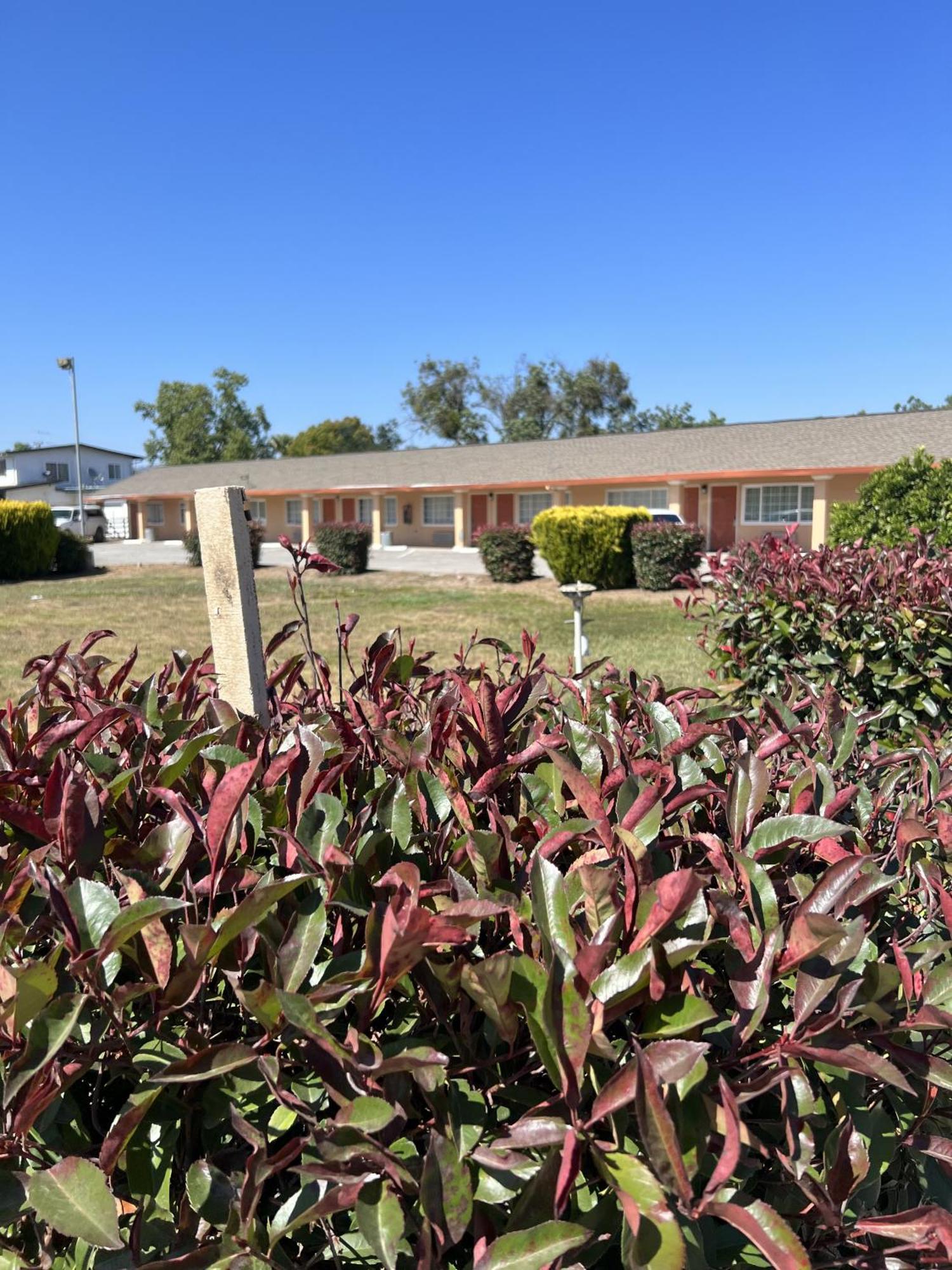 Travel Inn Gilroy Exterior photo